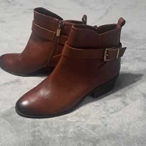 Vince Camuto Women's Chestnut Ankle Booties